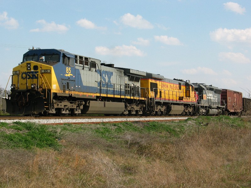 CSX Leading Fake UP and Patched SP North from Oakworth